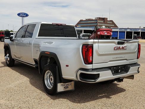 Used 2023 GMC Sierra 3500 Denali image 2