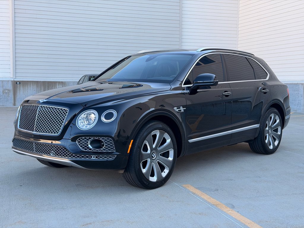 Used 2018 Bentley Bentayga AWD/4WD image 3