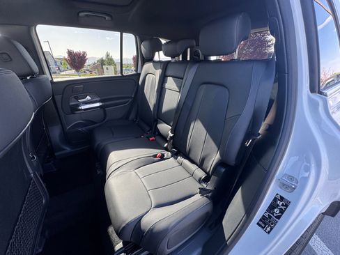 New 2026 Mercedes-Benz GLB 250 4MATIC image 17