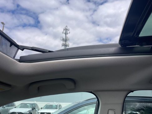 Used 2020 Subaru Ascent Limited w/ Technology Package image 17