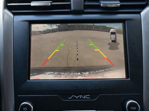 Used 2020 Ford Fusion SEL FWD image 37