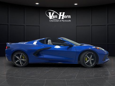 Used 2020 Chevrolet Corvette Stingray Preferred Cpe w/ 2LT Preferred Equipment Group RWD image 14