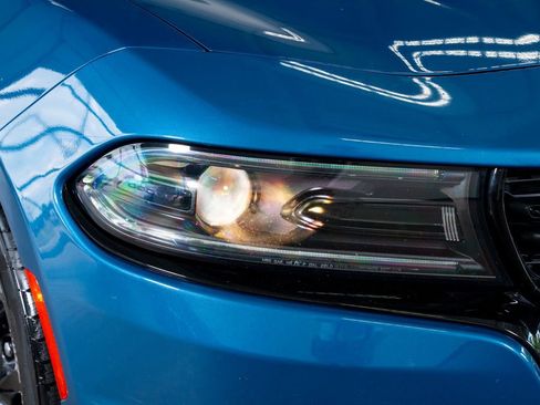 Used 2022 Dodge Charger SXT w/ Blacktop Package RWD image 8