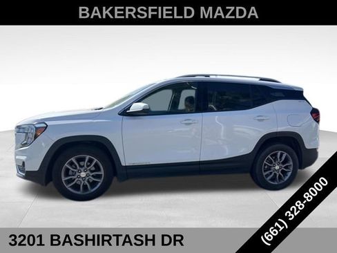 Used 2024 GMC Terrain SLT FWD image 27
