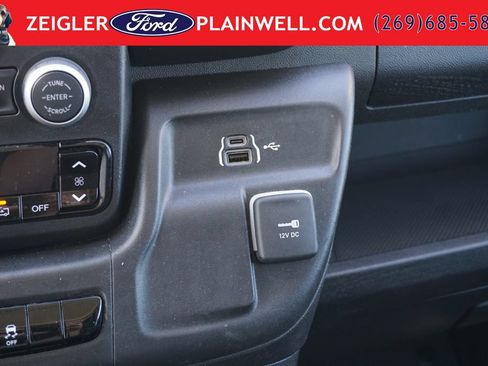 Used 2025 RAM ProMaster 2500 w/ U-Haul Equipment Group FWD image 18
