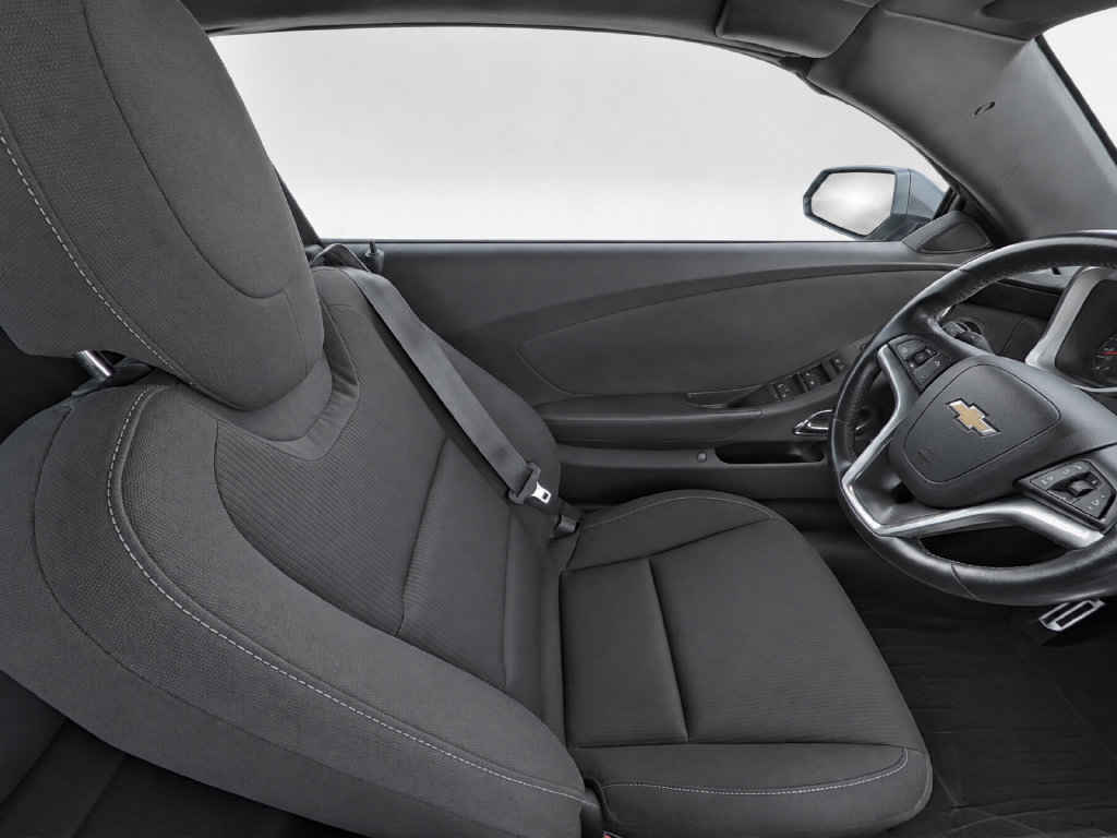 Used 2015 Chevrolet Camaro LT RWD image 13