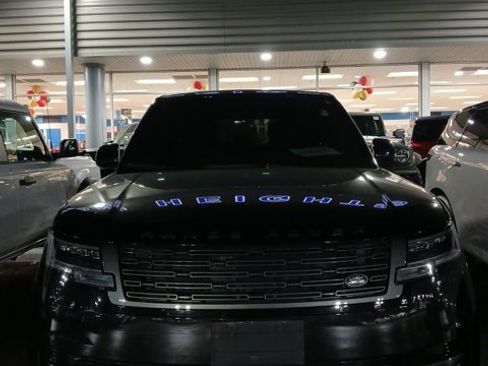 Used 2023 Land Rover Range Rover SE image 7