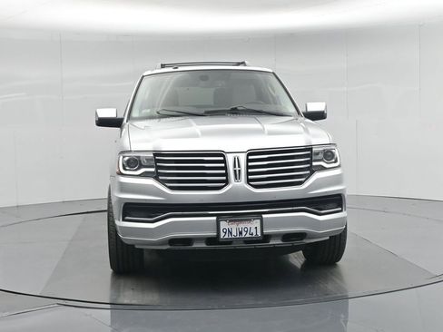 Used 2017 Lincoln Navigator Select image 37