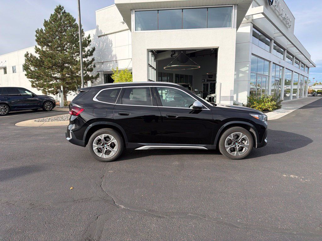 Used 2024 BMW X1 xDrive28i w/ Convenience Package AWD/4WD image 6