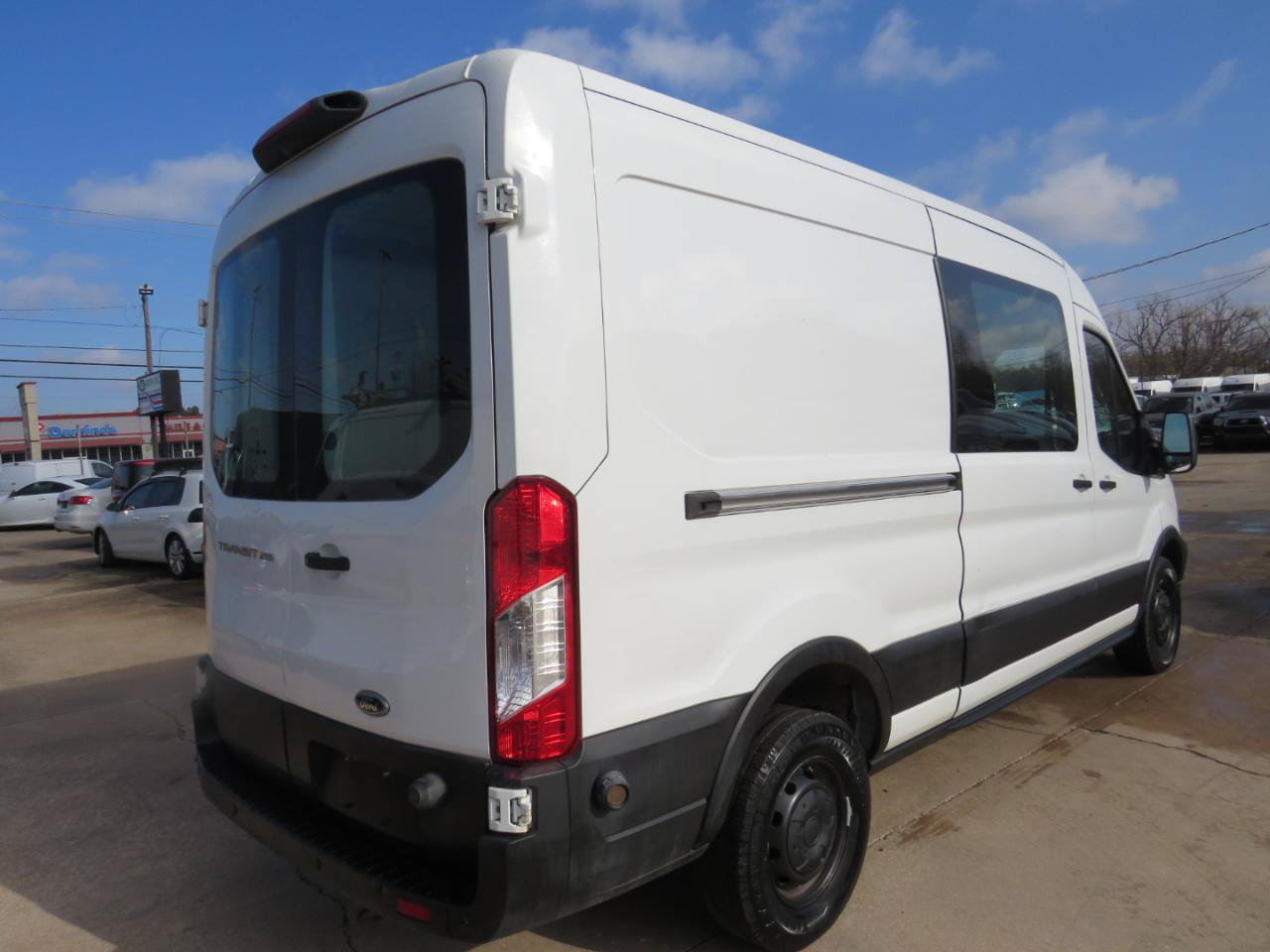 Used 2019 Ford Transit 250 148 Medium Roof RWD image 5