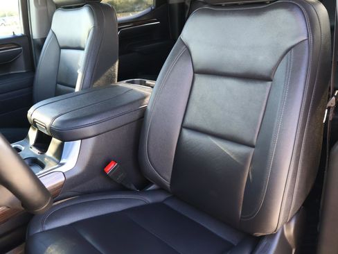 Used 2025 Chevrolet Silverado 1500 LT Trail Boss w/ LT Trail Boss Premium Package image 16