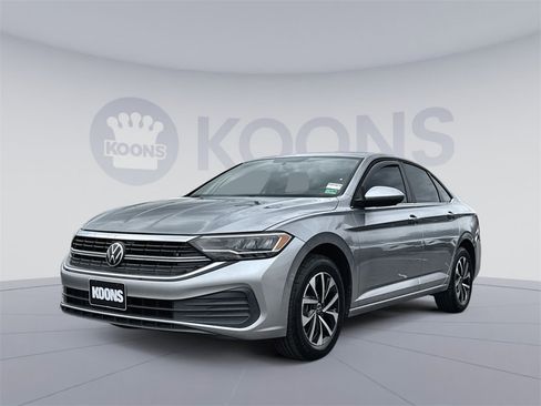 Used 2022 Volkswagen Jetta S image 1