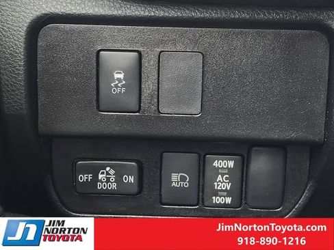 Used 2022 Toyota Tacoma TRD Sport w/ Technology Package RWD image 23