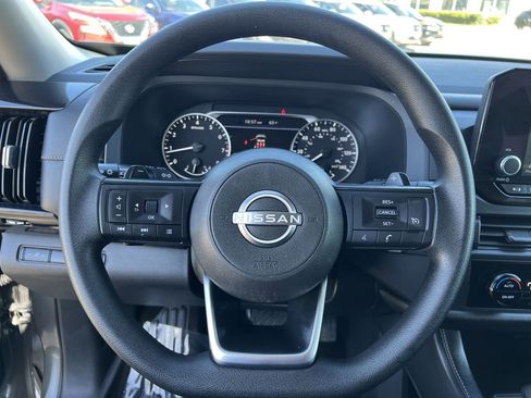 Certified 2024 Nissan Pathfinder S image 10