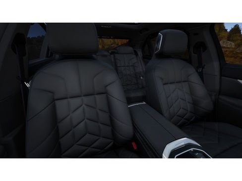 New 2026 BMW 760i xDrive image 11