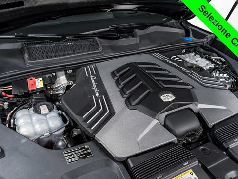 Used 2023 Lamborghini Urus Performante AWD/4WD image 49