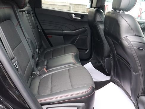 Used 2025 Ford Escape ST-Line Select AWD/4WD image 33