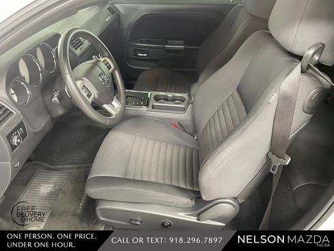 Used 2013 Dodge Challenger R/T image 18