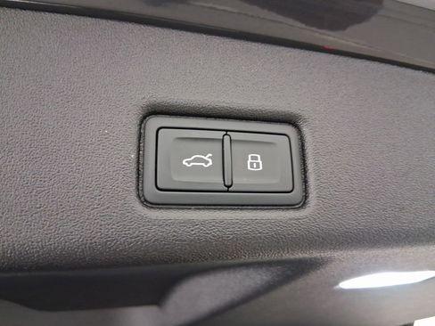 New 2025 Audi Q5 Premium Plus image 28