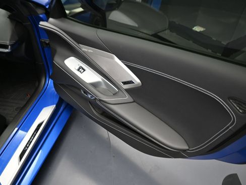 Used 2022 Chevrolet Corvette Stingray Preferred Conv RWD image 18