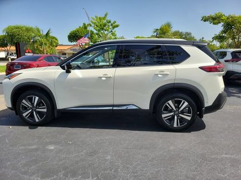 Used 2023 Nissan Rogue SL w/ SL Premium Package AWD/4WD image 8