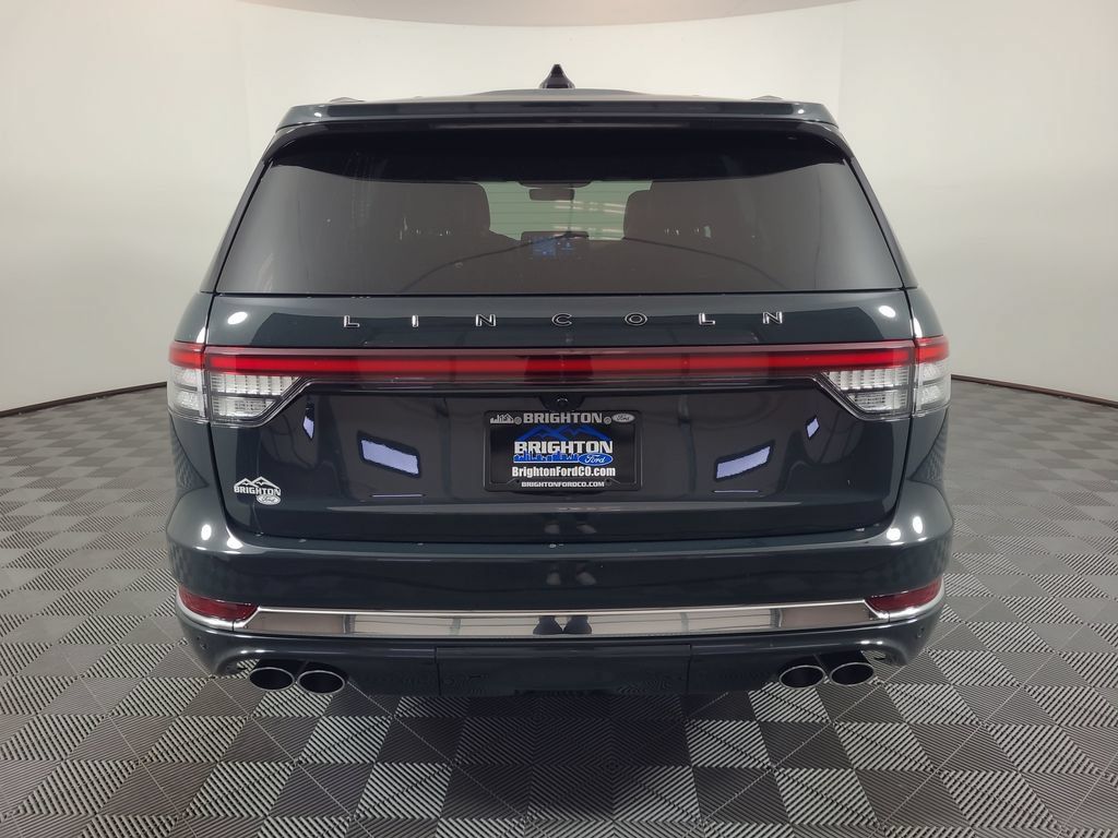 Used 2025 Lincoln Aviator Black Label AWD/4WD image 4