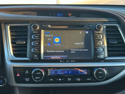 Used 2016 Toyota Highlander Limited image 25