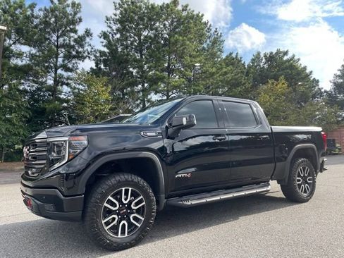 Used 2023 GMC Sierra 1500 AT4 w/ AT4 Preferred Package AWD/4WD image 8