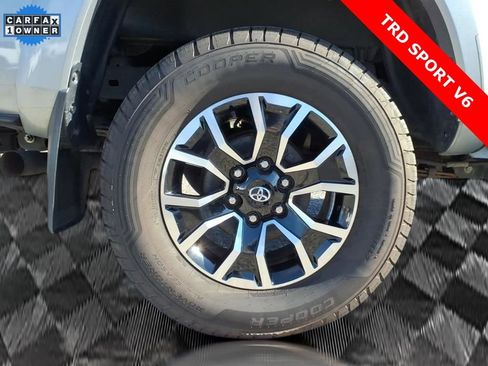 Used 2021 Toyota Tacoma TRD Sport image 8