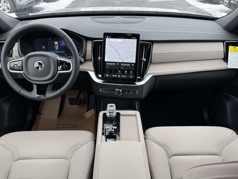 New 2026 Volvo XC90 T8 Plus w/ Protection Package Premier image 2