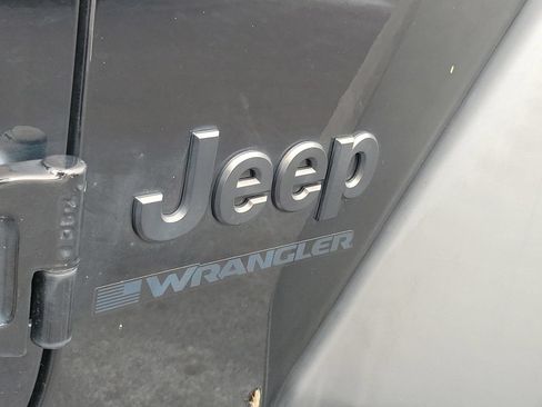 Used 2023 Jeep Wrangler Unlimited Sport AWD/4WD image 8