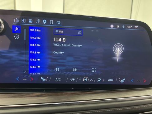 Used 2025 Chevrolet Suburban Z71 AWD/4WD image 58
