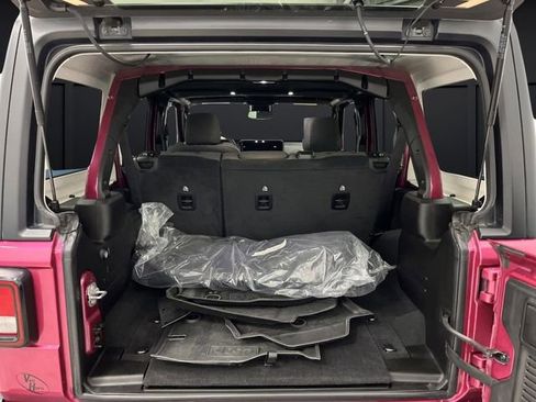 Certified 2024 Jeep Wrangler Willys image 12