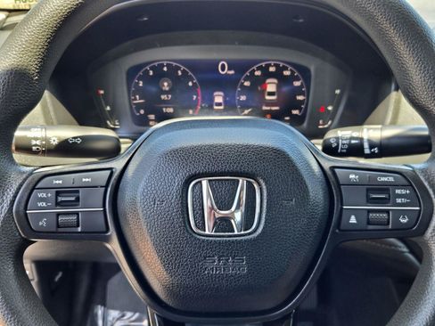 Used 2023 Honda Accord EX image 34
