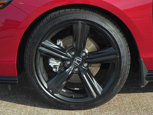 Certified 2026 Honda Accord Sport image 7