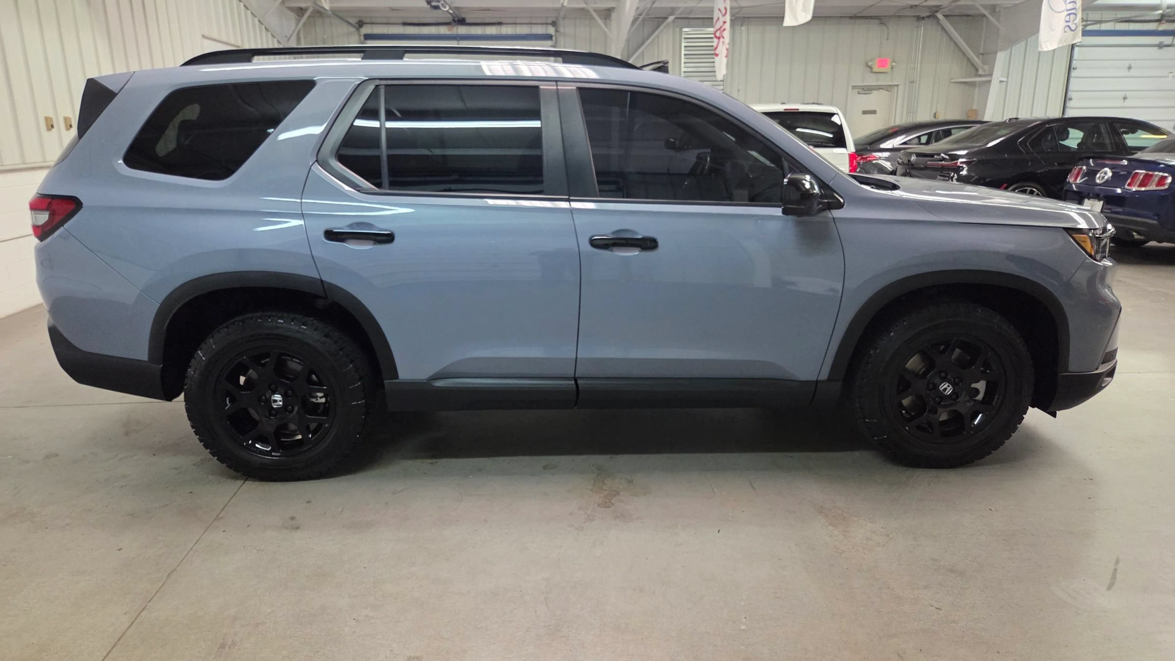 Used 2024 Honda Pilot TrailSport image 9