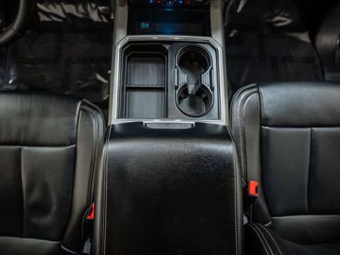 Used 2021 Ford F350 Lariat image 35