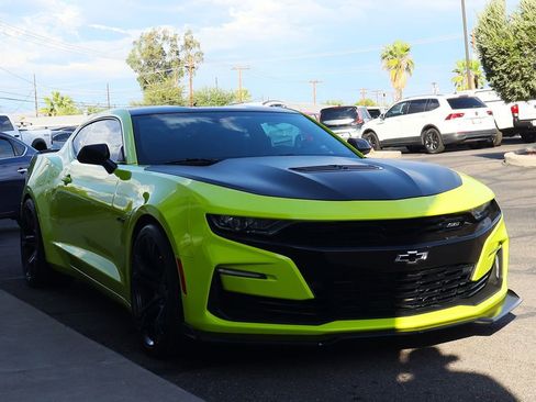 Used 2019 Chevrolet Camaro SS image 15