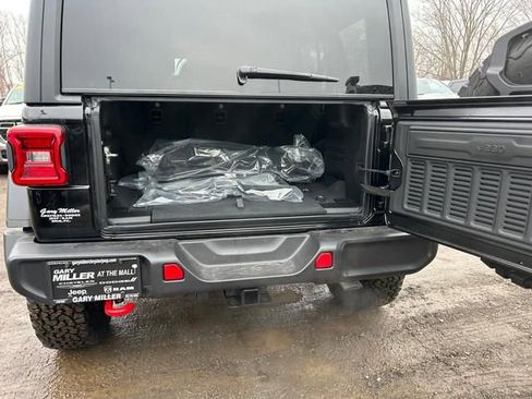 New 2025 Jeep Wrangler Unlimited Rubicon AWD/4WD image 26
