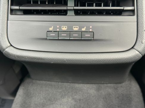 Used 2022 Maserati Ghibli Trofeo RWD image 34