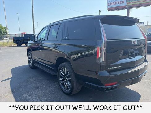 Used 2024 Cadillac Escalade Sport AWD/4WD image 4