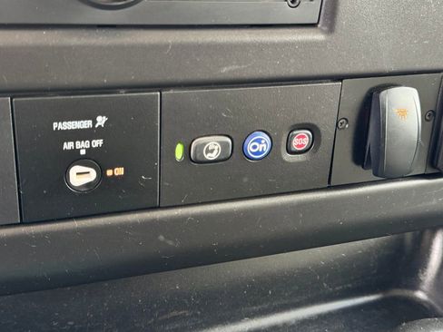 Used 2021 Chevrolet Express 3500 w/ Power Convenience Package RWD image 22
