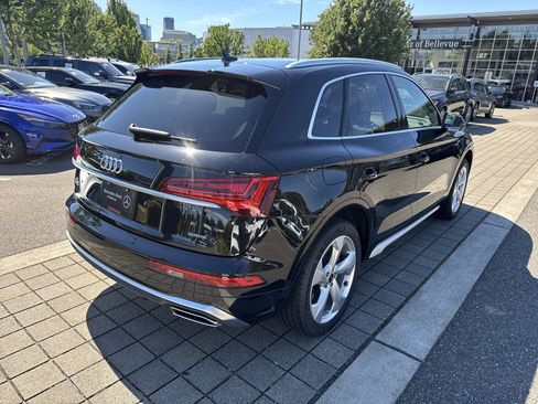 Used 2022 Audi Q5 2.0T Premium Plus w/ Premium Plus Package AWD/4WD image 6