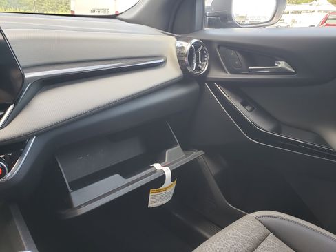 New 2026 Chevrolet Equinox LT w/ Convenience Package II image 26