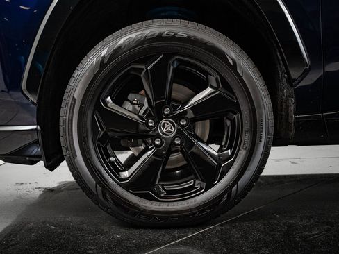 Used 2019 Toyota RAV4 XSE w/ XSE Weather Package image 13