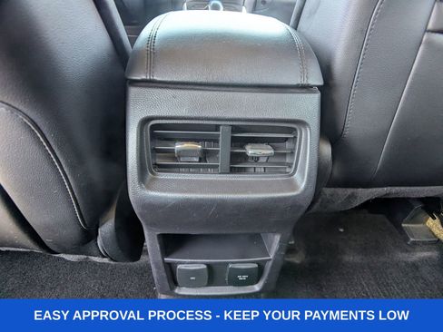 Used 2018 Ford Edge SEL w/ Equipment Group 201A image 22