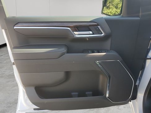 Used 2026 GMC Sierra 1500 Elevation image 41