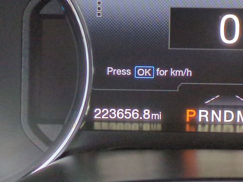 Used 2018 Ford F250 Platinum w/ Platinum Ultimate Package image 34