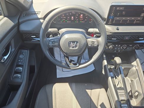 Used 2025 Honda Accord Sport image 12