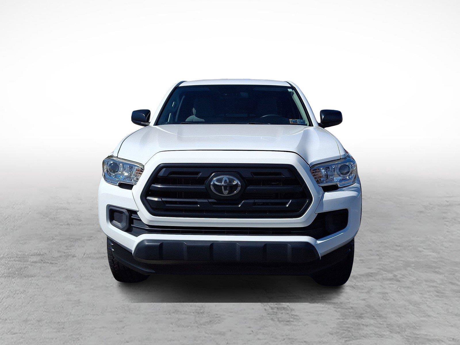 Used 2019 Toyota Tacoma SR w/ SX Package AWD/4WD image 2